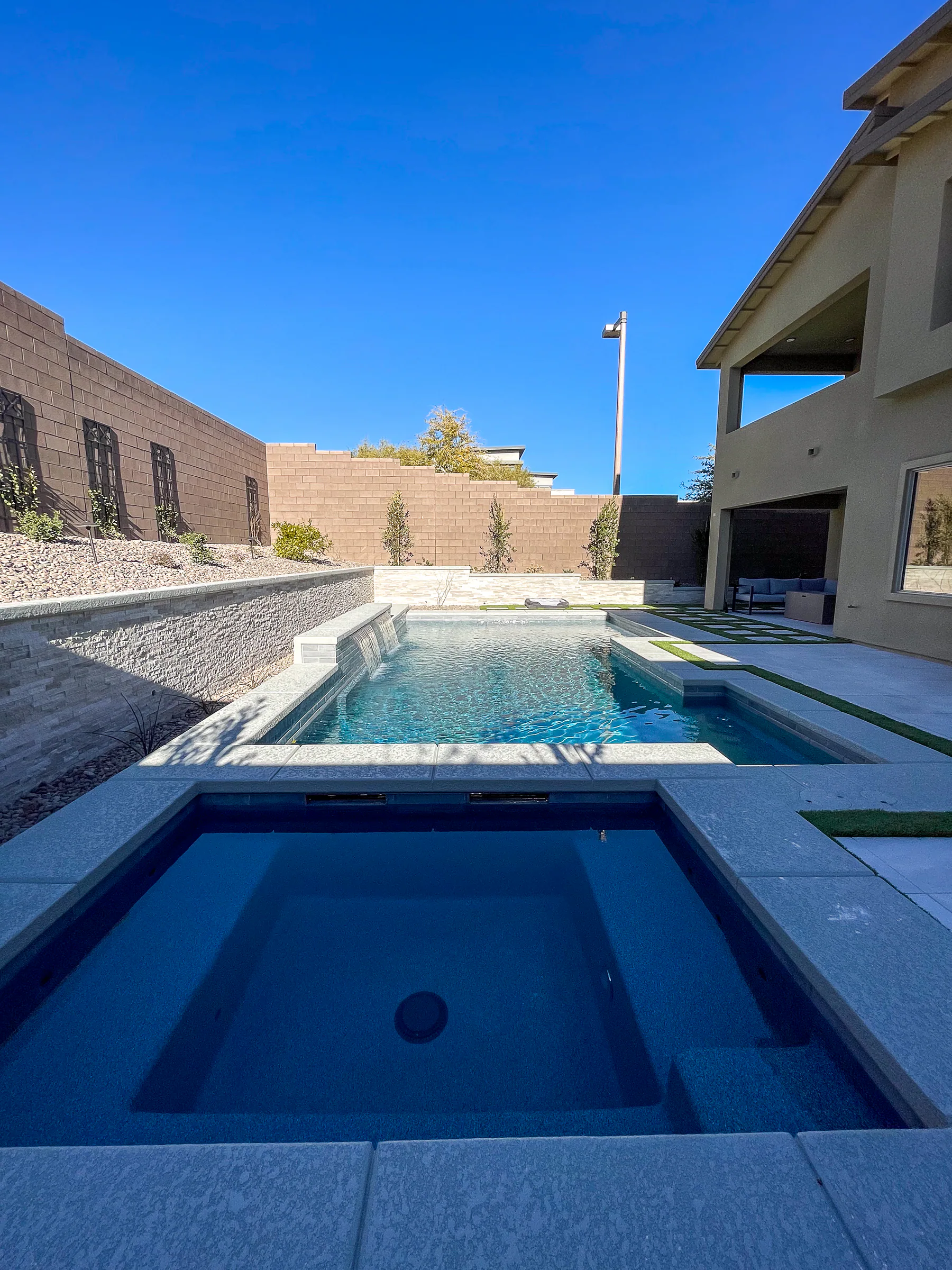 Flaxman finished pool and outdoor living project
